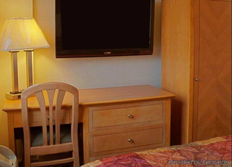 Brooklyn Motor Inn Ню Йорк Екстериор снимка