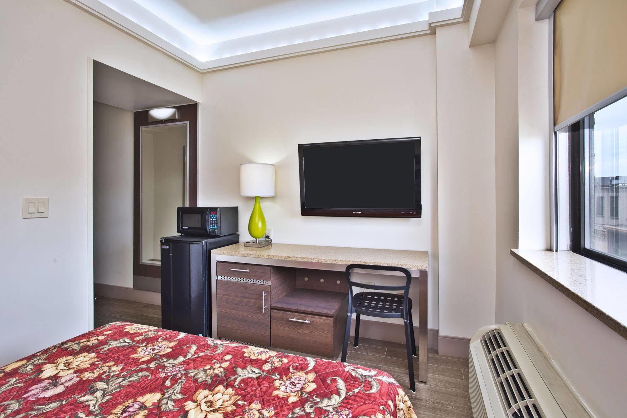 Brooklyn Motor Inn Ню Йорк Екстериор снимка